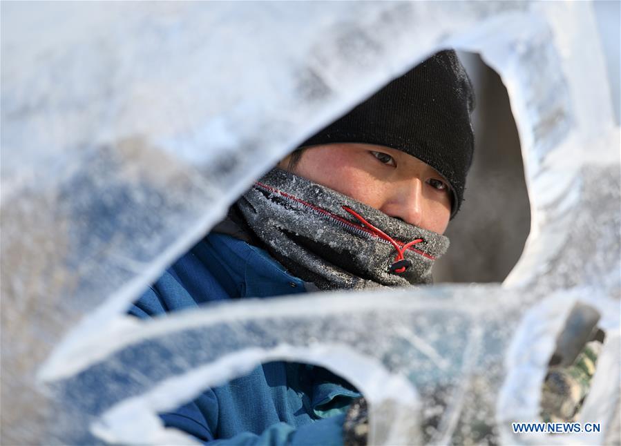 CHINA-HARBIN-ICE SCULPTURE-COMPETITION (CN) 