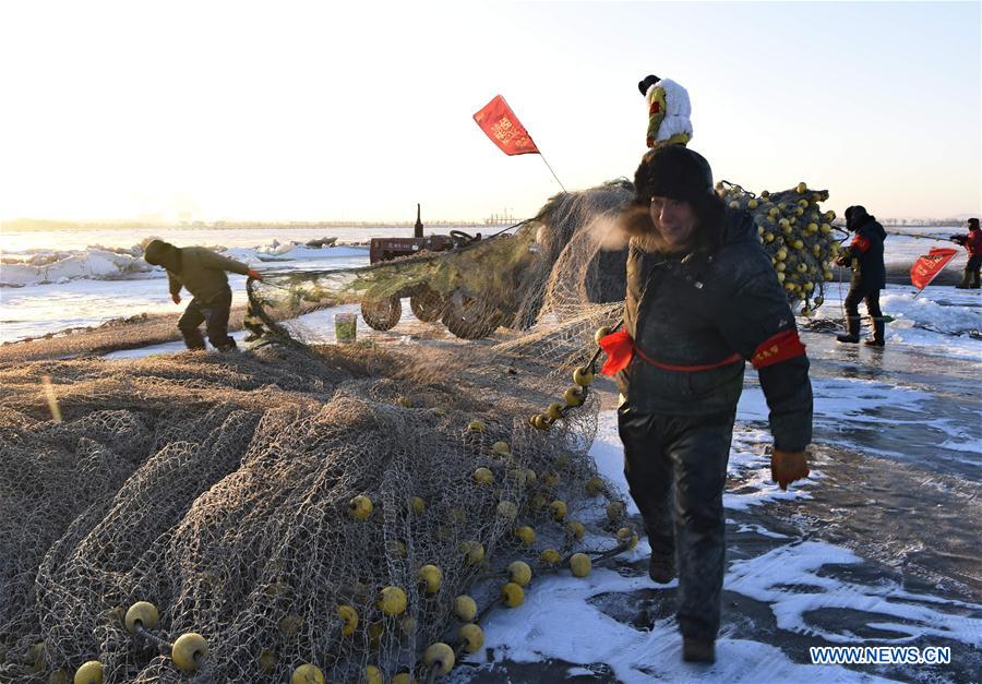 CHINA-LIAONING-WINTER FISHING (CN)