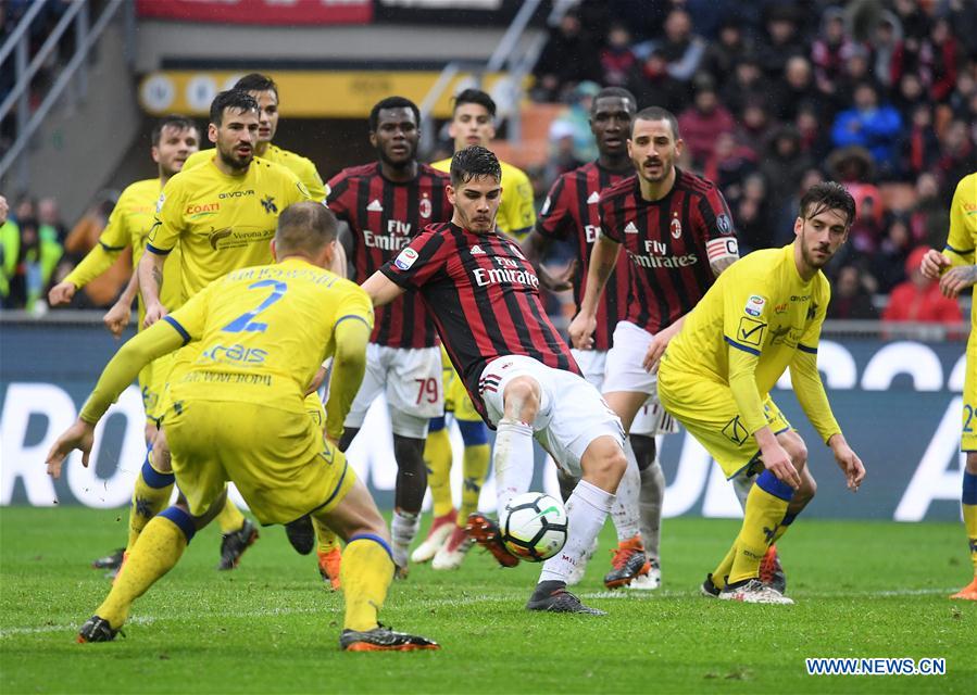 (SP)ITALY-MILAN-SOCCER-SERIE A-AC MILAN-CHIEVOVERONA