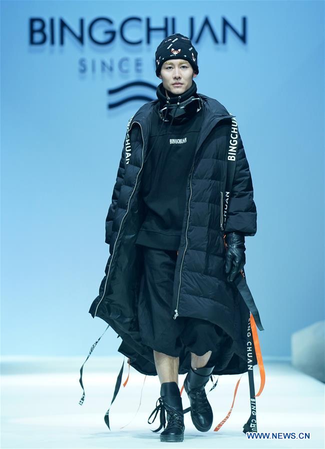 CHINA-BEIJING-FASHION WEEK-SUN YIWEN (CN)