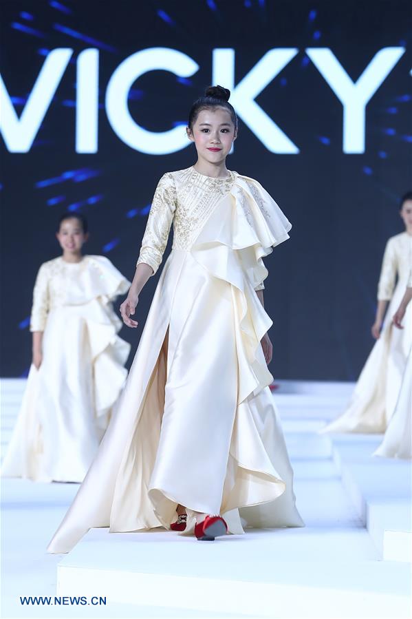 CHINA-BEIJING-FASHION WEEK (CN)