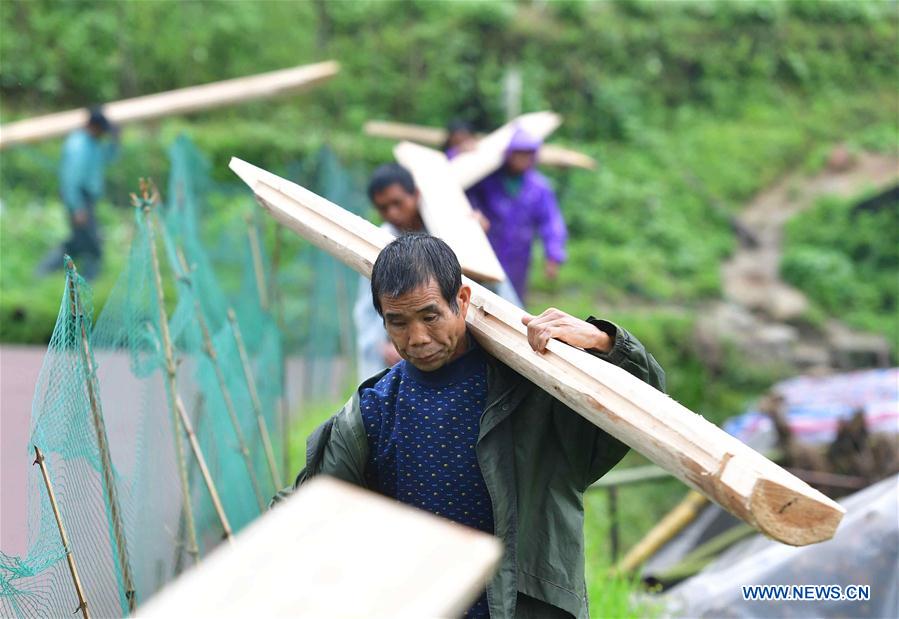 CHINA-GUANGXI-MIAO VILLAGE-NEW BUILDING (CN)