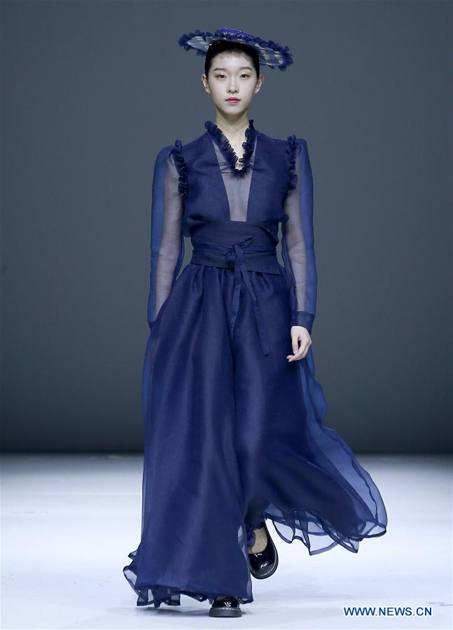 CHINA-BEIJING-GRADUATE FASHION WEEK (CN)