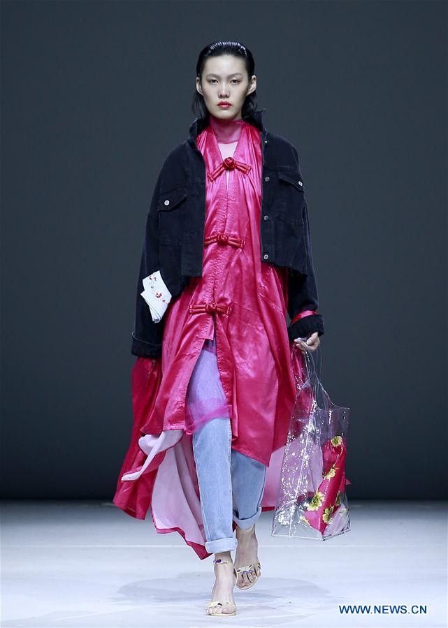 CHINA-BEIJING-GRADUATE FASHION WEEK (CN)