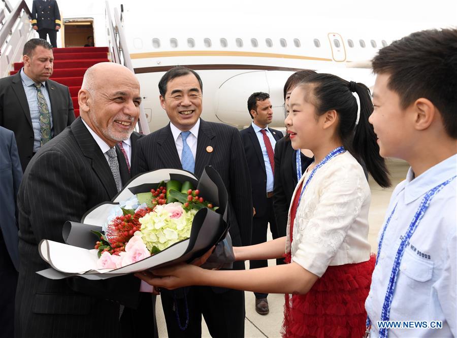 (SCO SUMMIT) CHINA-QINGDAO-SCO-AFGHANISTAN-ASHRAF GHANI-ARRIVAL (CN)