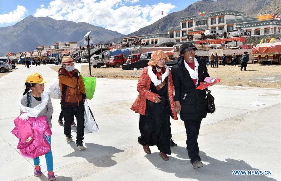 Xinhua Headlines: Relocation changing lives on Tibetan plateau