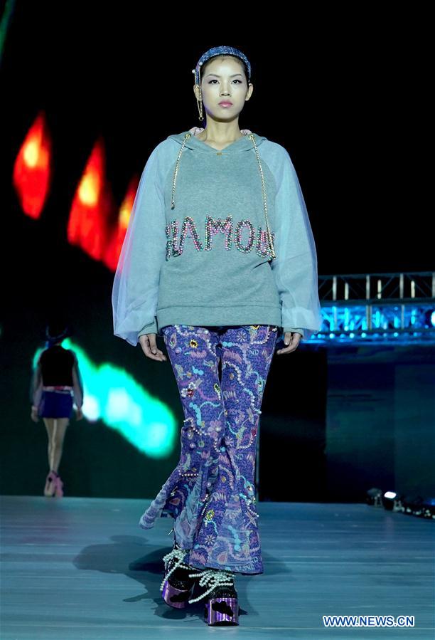 CHINA-CHONGQING-FASHION WEEK (CN)