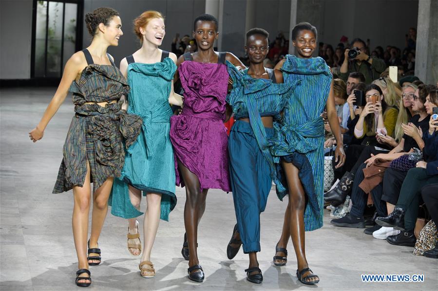 FRANCE-PARIS-FASHION WEEK-ISSEY MIYAKE