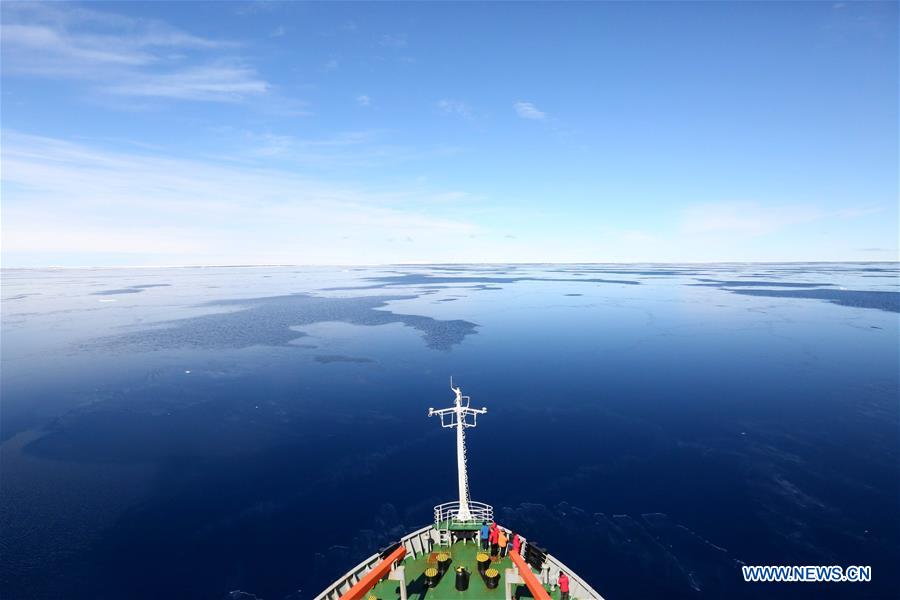 CHINA-XUELONG-ANTARCTIC RESEARCH EXPEDITION-ANTARCTIC CIRCLE (CN)