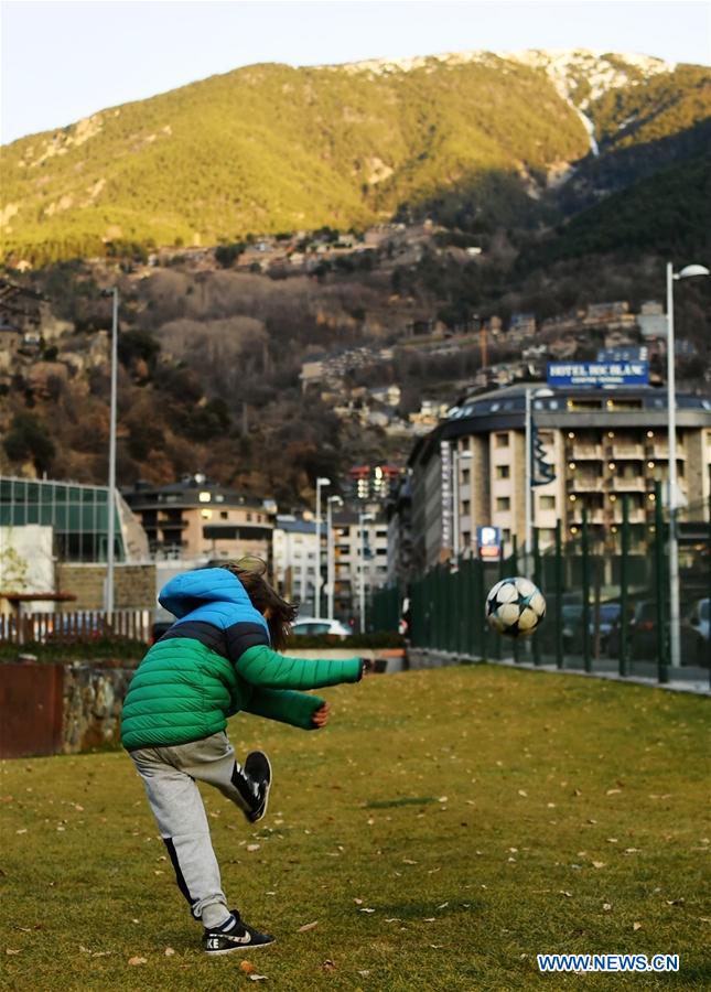 ANDORRA-WINTER-DAILY LIFE