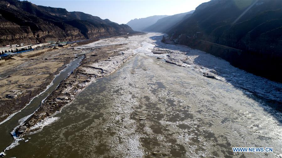 CHINA-SHAANXI-FROZEN HUKOU WATERFALL (CN)