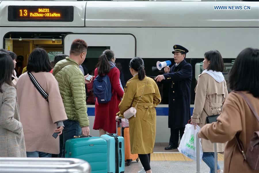 CHINA-SPRING FESTIVAL-HOLIDAY END-TRAVEL RUSH (CN)