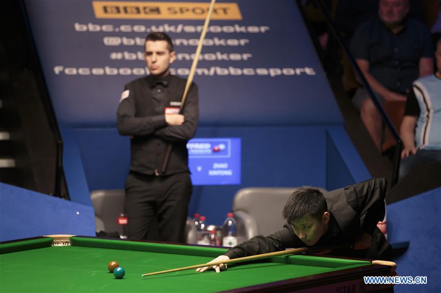 (SP) BRITAIN-SHEFFIELD-SNOOKER-WORLD CHAMPIONSHIP-DAY 3