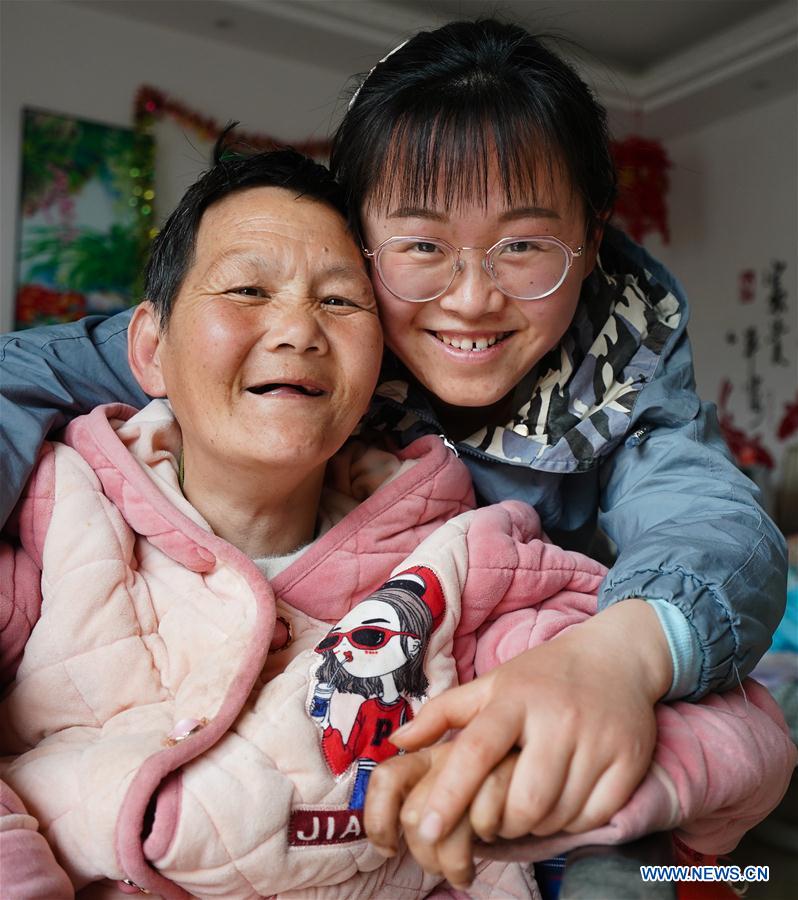 CHINA-LIANYUNGANG-FAMILY AFFECTION (CN)