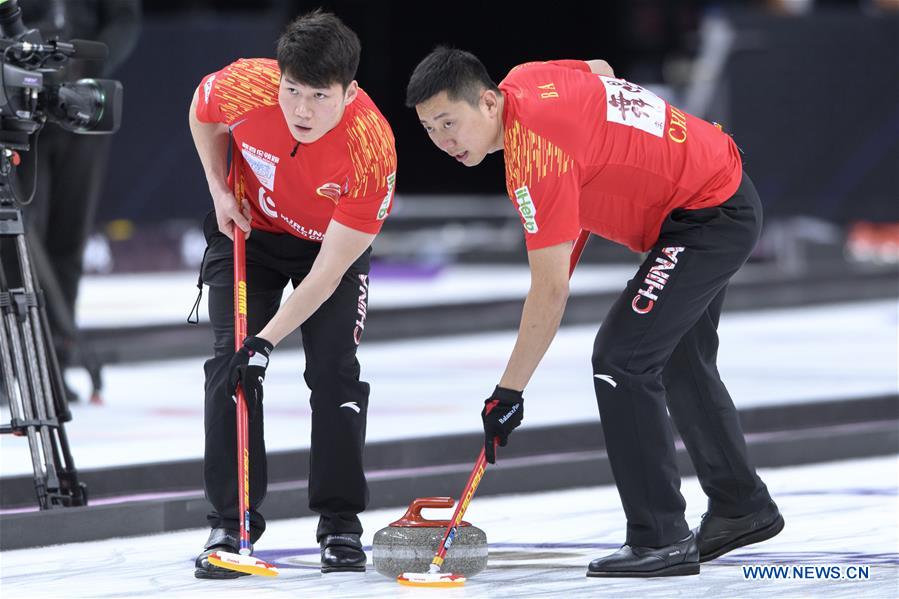 (SP)CHINA-BEIJING-CURLING-WCF WORLD CUP-GRAND FINAL-MEN'S FINAL