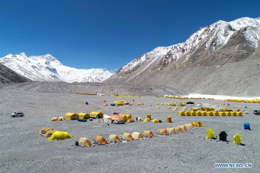 (InTibet)CHINA-TIBET-MOUNT QOMOLANGMA-BASE CAMP-LIFE (CN)