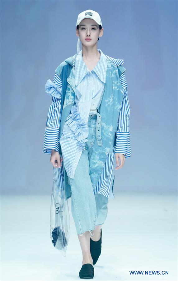 CHINA-BEIJING-GRADUATE FASHION WEEK (CN)