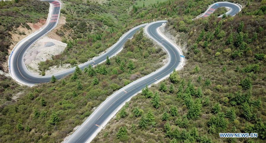 CHINA-GANSU-HIGHWAY-SCENERY (CN)