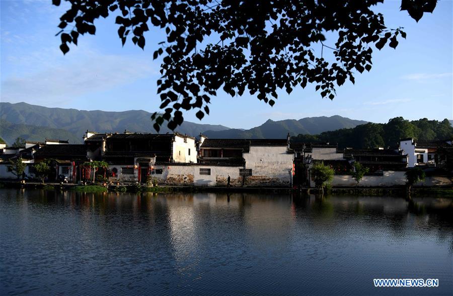 CHINA-ANHUI-HONGCUN VILLAGE-MORNING (CN)