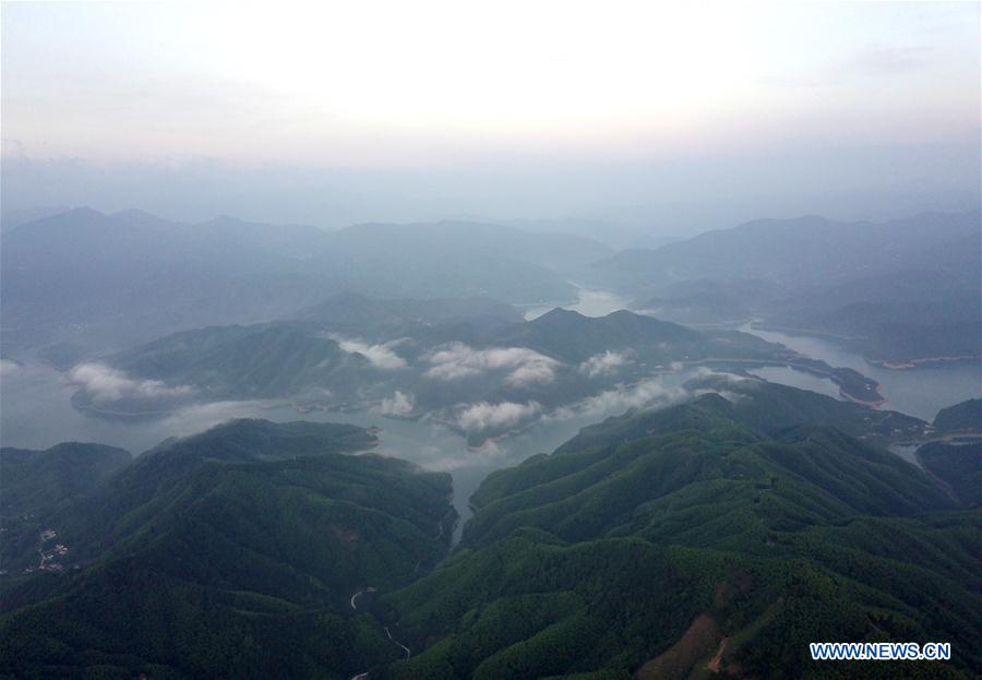 CHINA-ANHUI-DABIESHAN MOUNTAIN-SCENERY (CN)