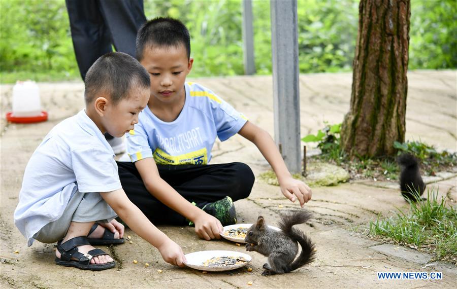 CHINA-CHONGQING-SUMMER VACATION-TOURISM (CN)