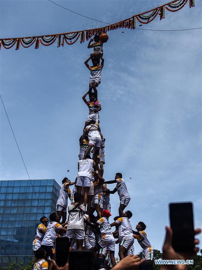 INDIA-MUMBAI-FESTIVAL-JANMASHTAMI