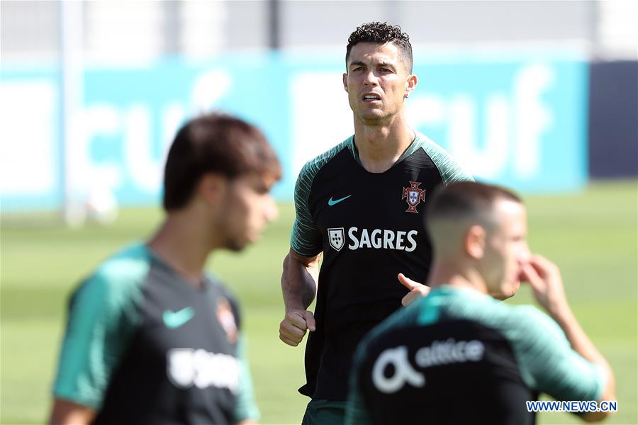 (SP)PORTUGAL-LISBON-FOOTBALL-PORTUGAL NATIONAL TEAM-TRAINING