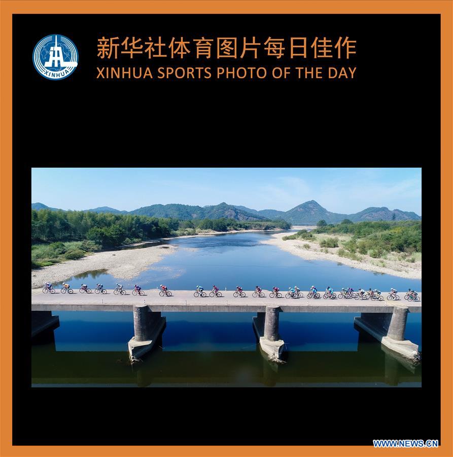 (SP)XINHUA SPORTS PHOTOS OF THE DAY