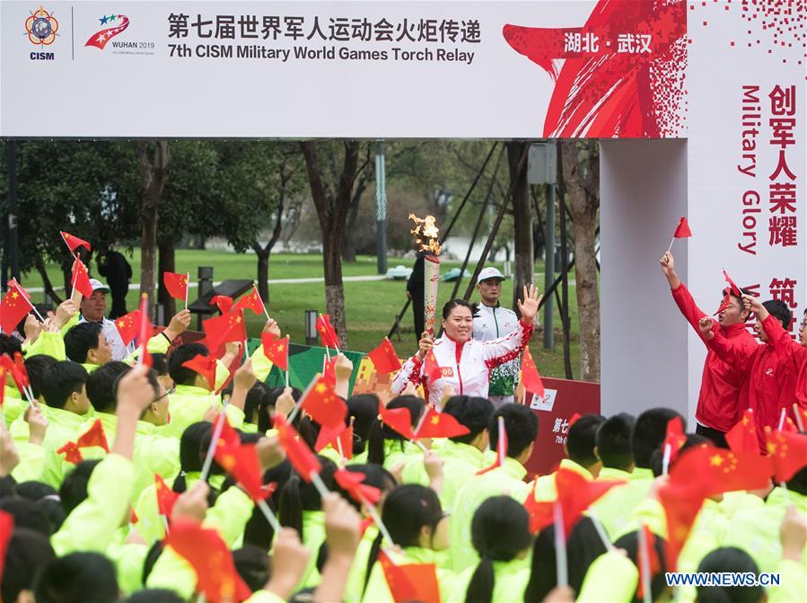 (SP)CHINA-WUHAN-7TH MILITARY WORLD GAMES-TORCH RELAY 