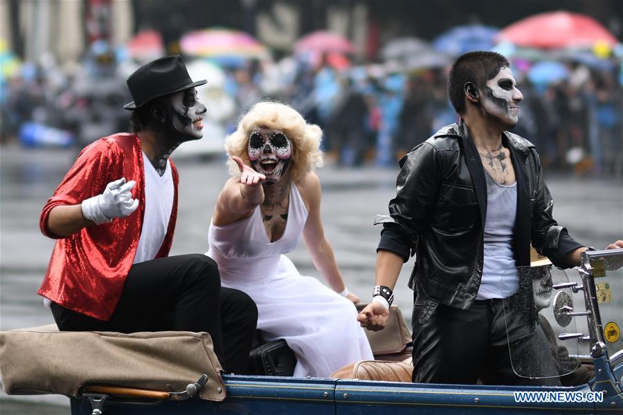 MEXICO-MEXICO CITY-DAY OF THE DEAD-PARADE