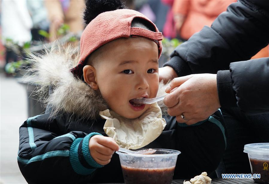 CHINA-CHENGDU-LABA FESTIVAL-PORRIDGE (CN)