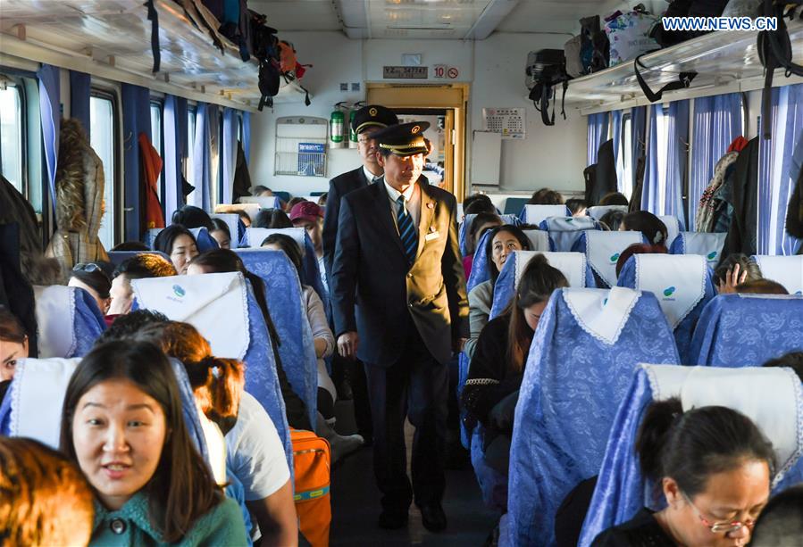 CHINA-INNER MONGOLIA-SLOW TRAIN (CN)