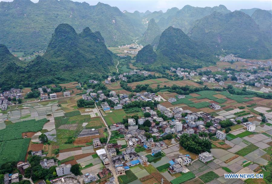 CHINA-GUANGXI-DU'AN-SCENERY (CN)