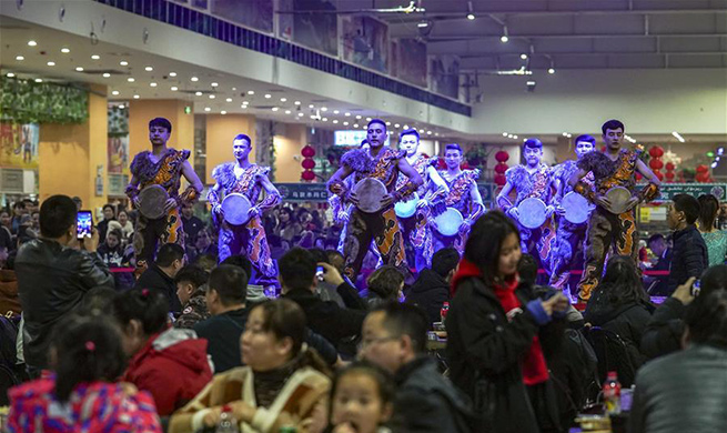 Second Hetian night market attracts visitors in NW China's Xinjiang