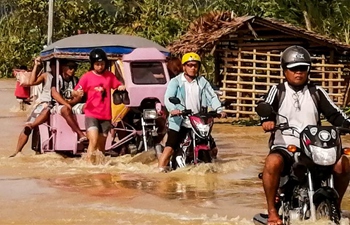 Typhoon Phanfone leaves 13 dead in Philippines