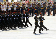 新華網(wǎng)評：軍民融合發(fā)展是富國強軍的必然選擇