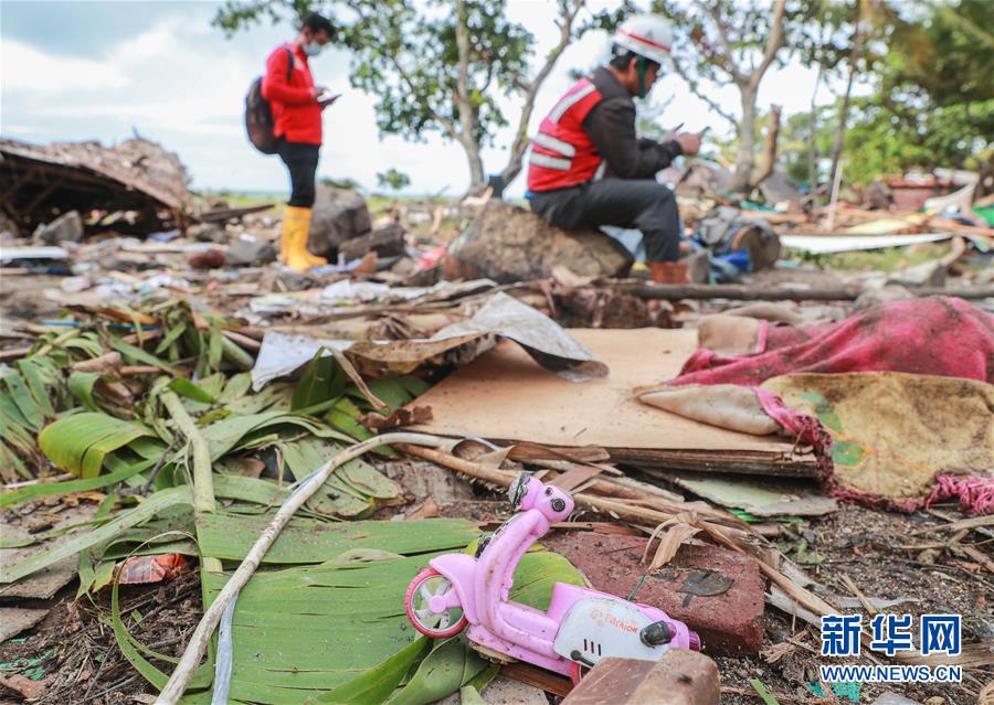 （國際）（1）印尼巽他海峽海嘯死亡人數(shù)上升至373人