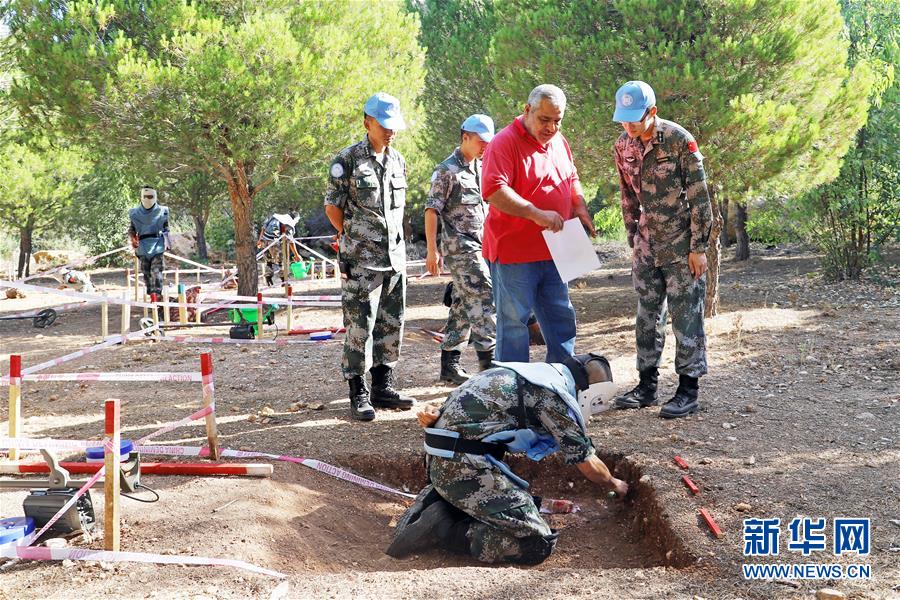 （國際）（3）中國新一批赴黎維和部隊獲得掃雷排爆資質(zhì)