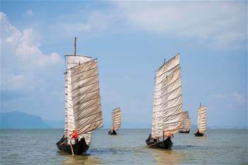 云南滇池：開湖季 捕魚忙